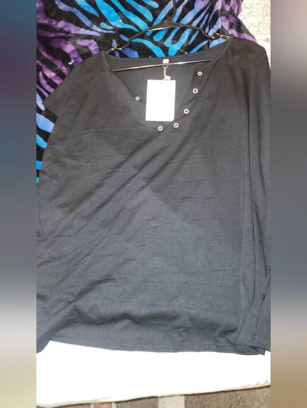 Black Women's Short-Sleeve V-Neck Tee with Eyelet Detail